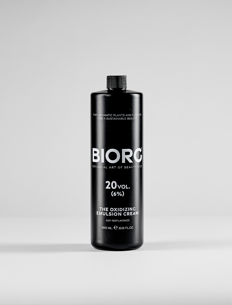 
                      
                        OXIDIZING EMULSION CREAM
                      
                    